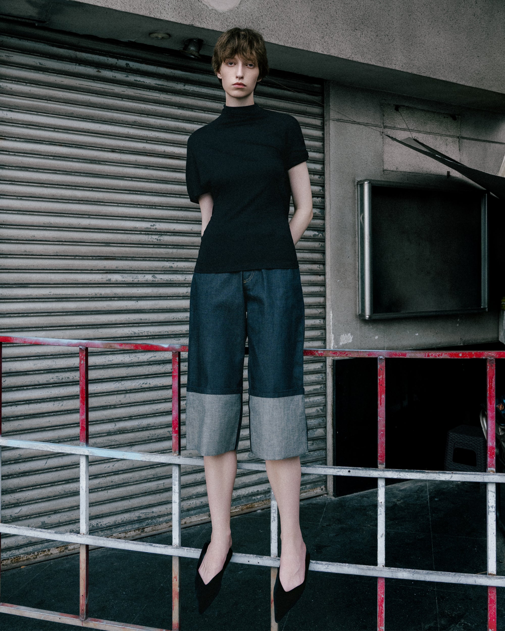 MOKI Capri Pants